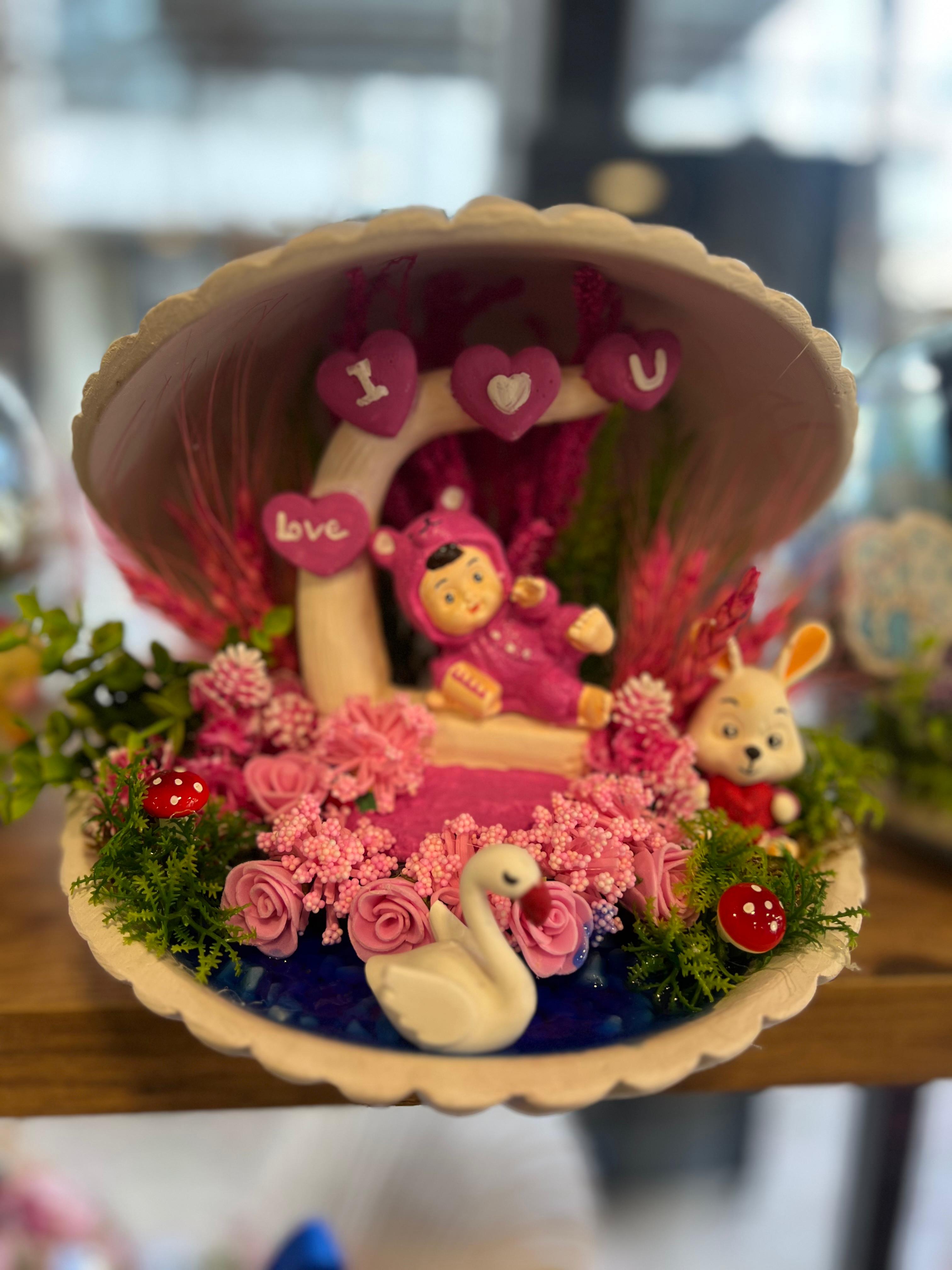 Kız Bebek İstiridye