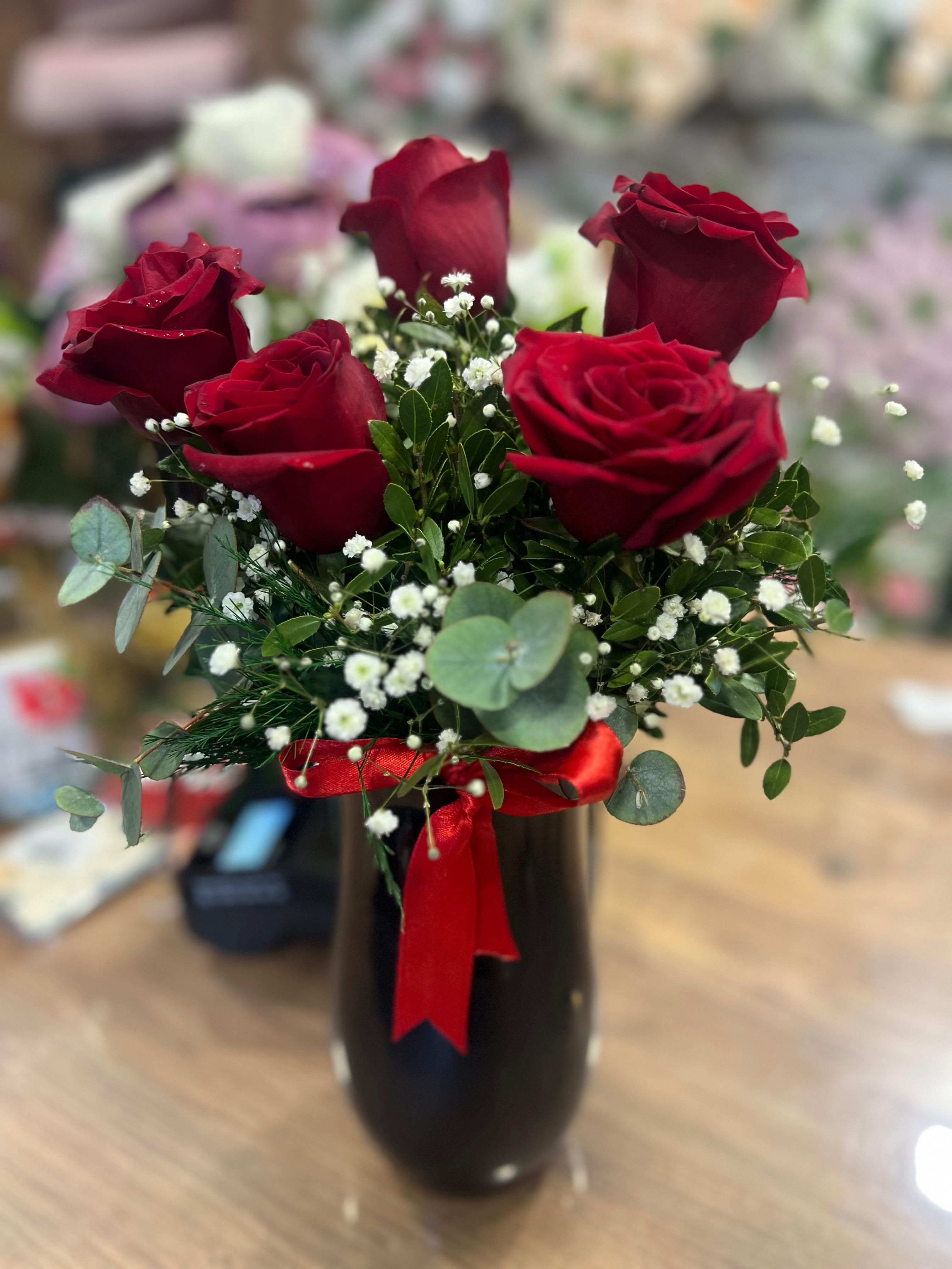 Vazoda Canlı 5 Gül