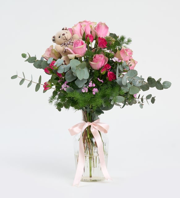 Cam Vazoda Pembe Güller ve Ayıcık Anahtarlık