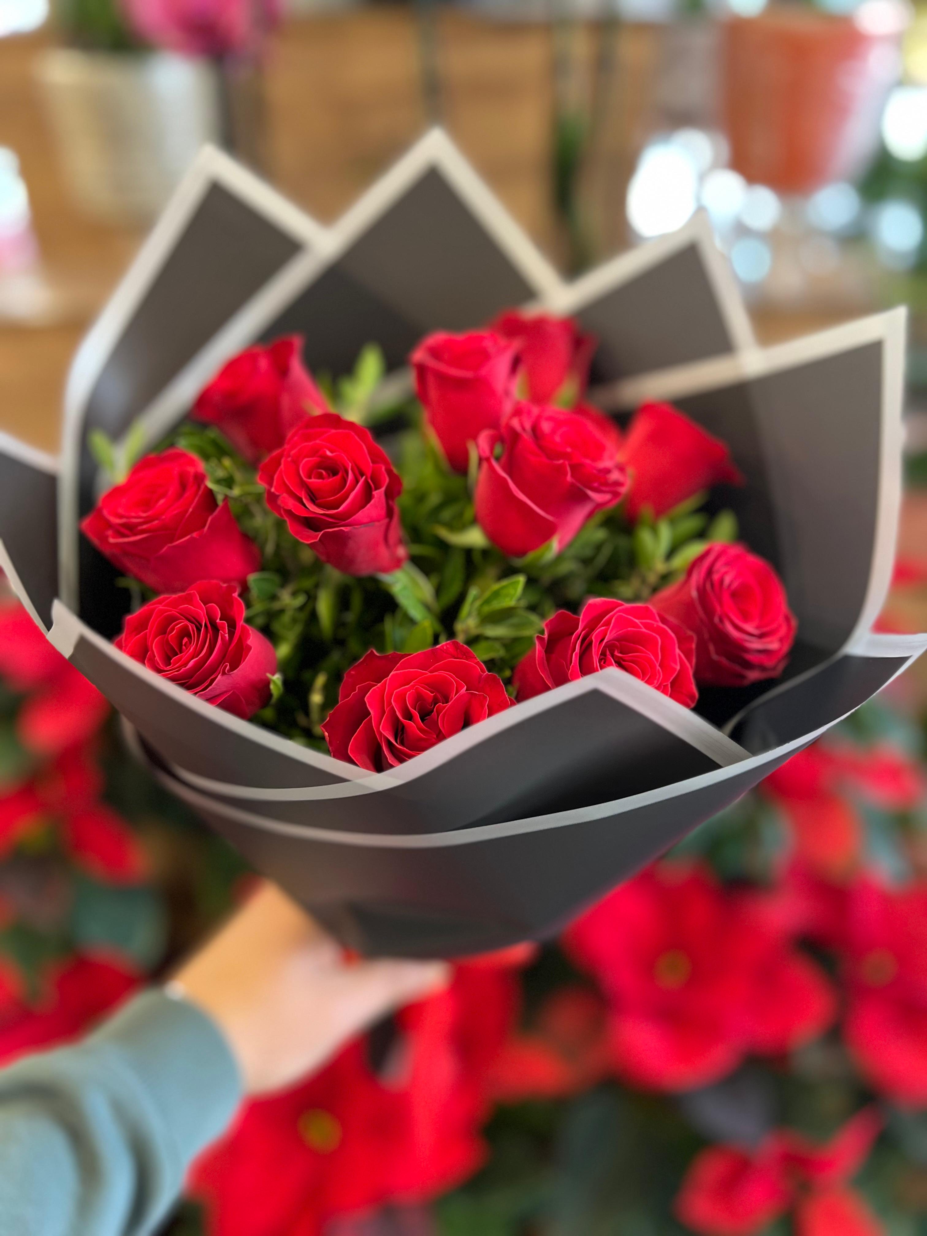 Canlı 11 Kırmızı Gül