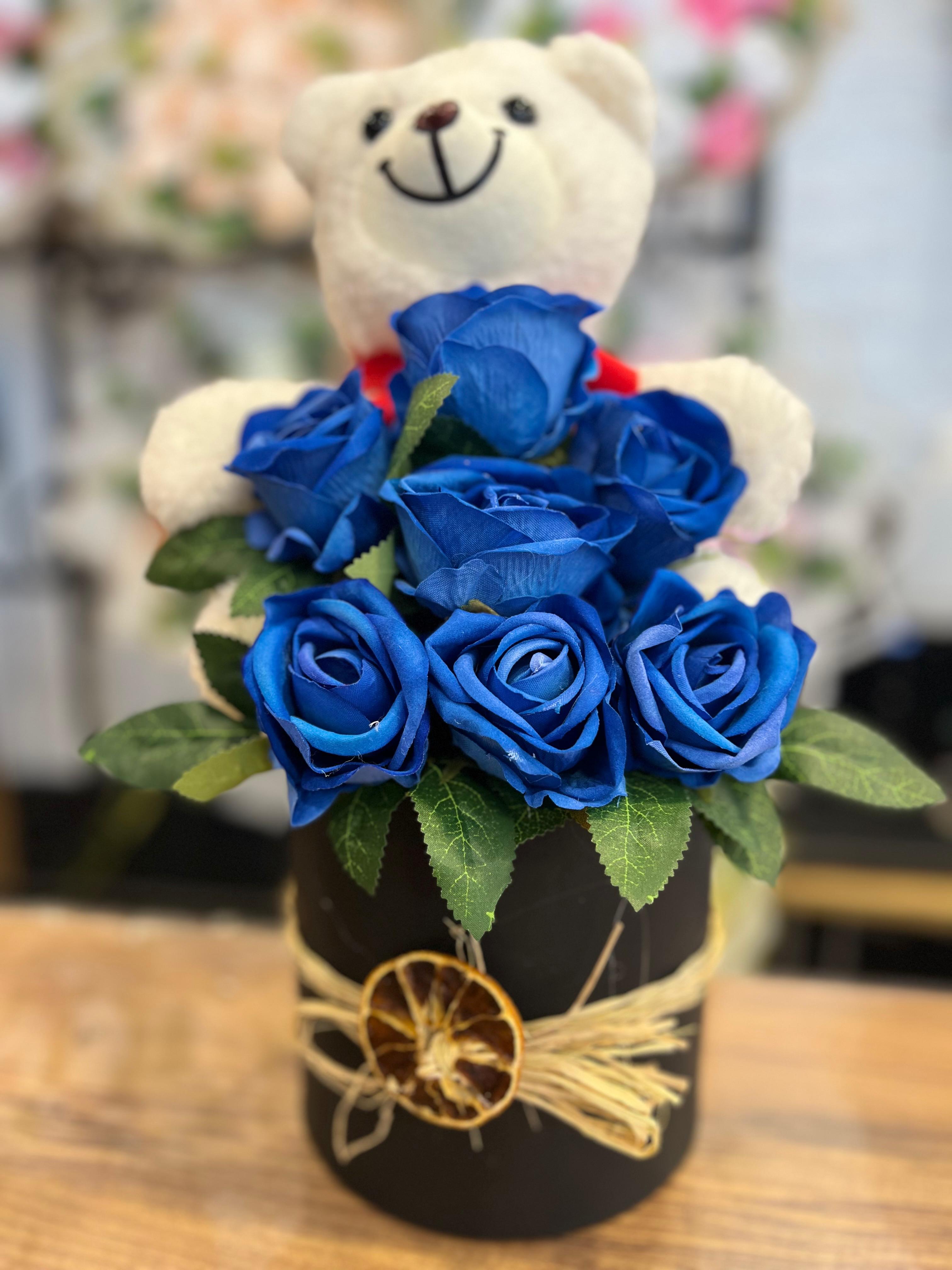 Ayıcıklı Yapay Mavi Güller