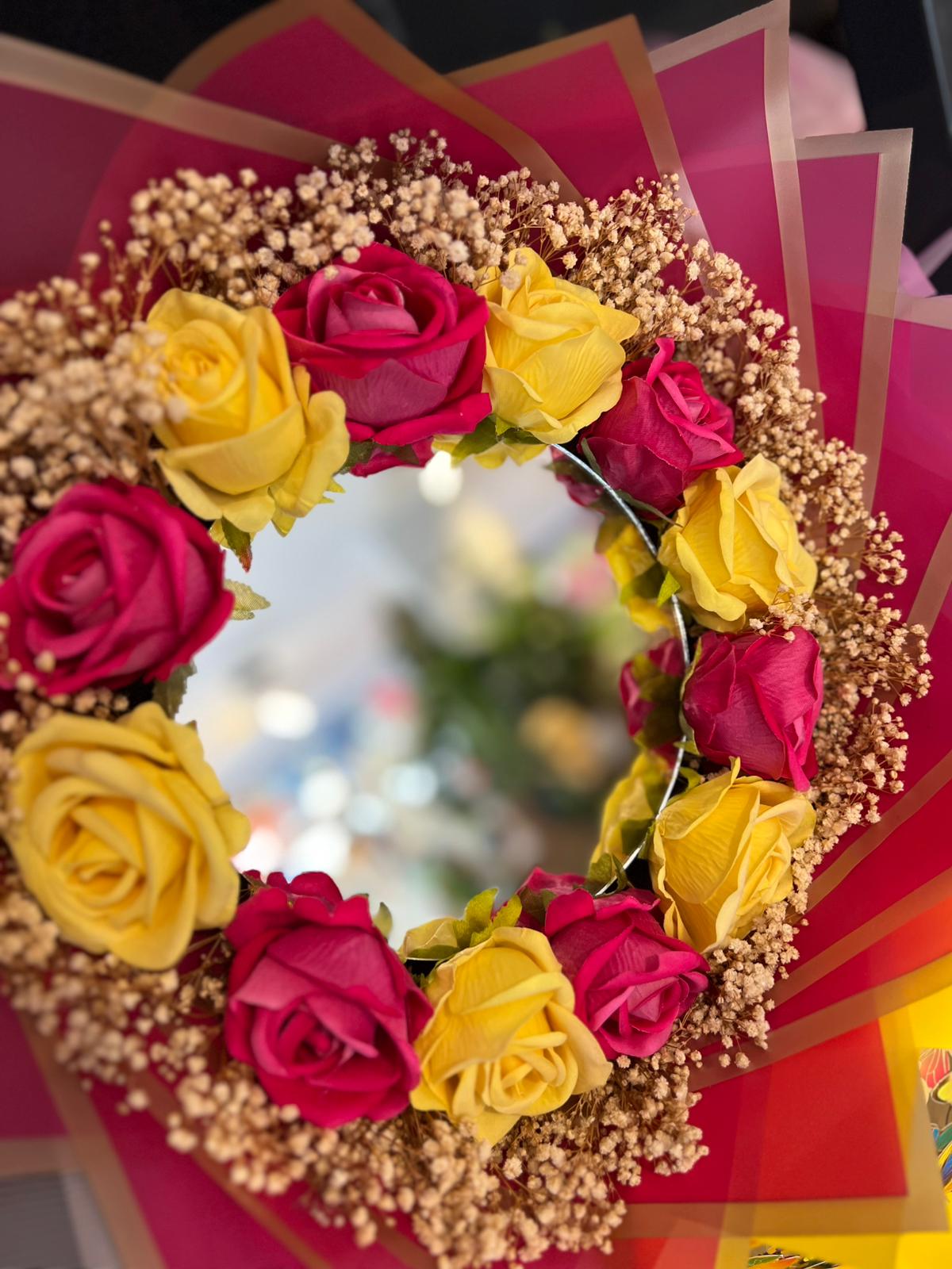 Aynalı çiçek  buketi 4