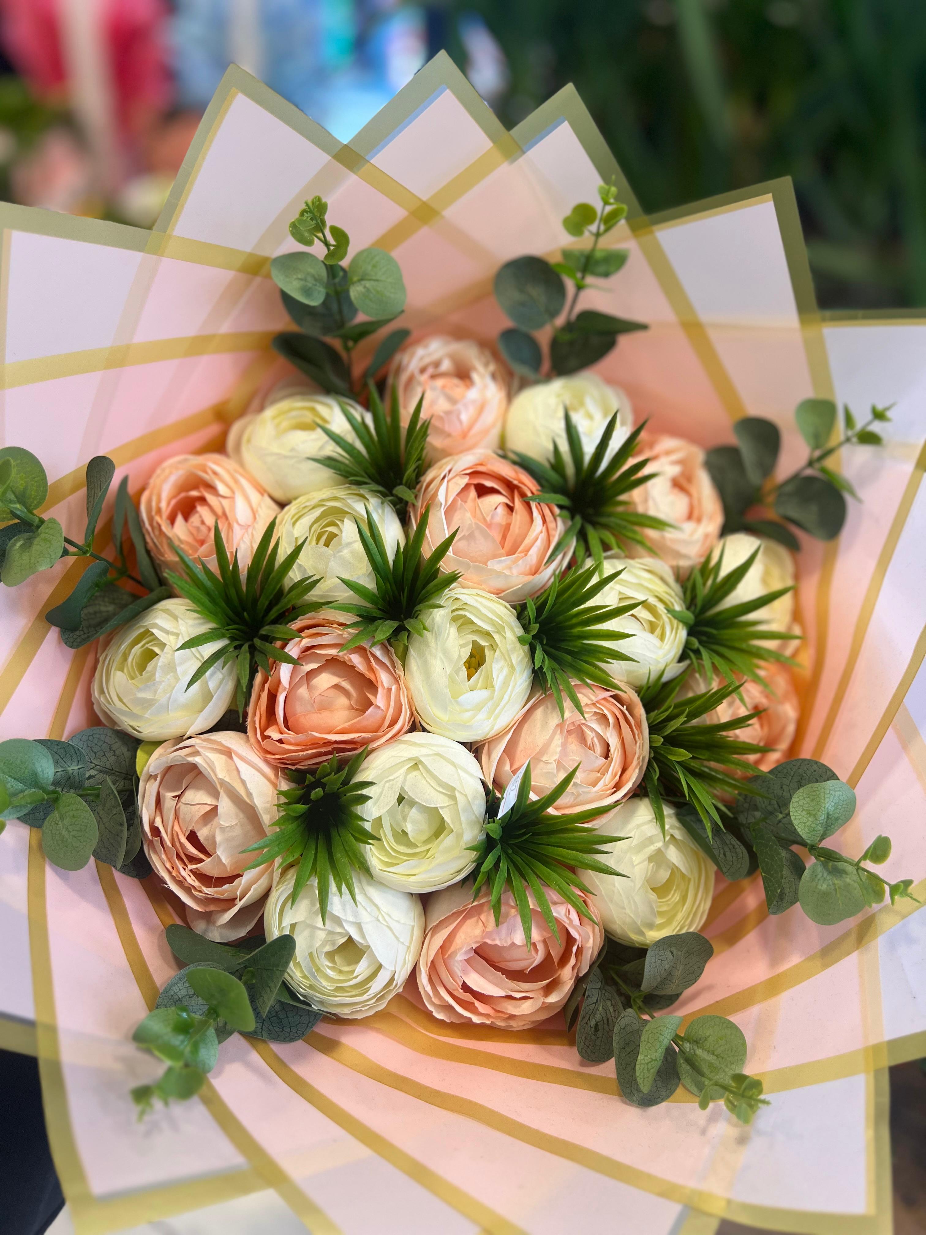 Yapay Şakayık Buketi