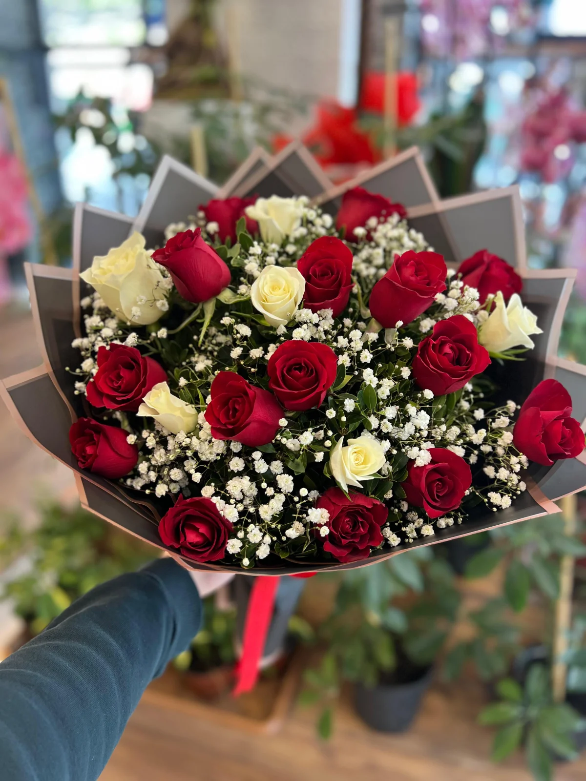 21 Canlı Gül Buketi